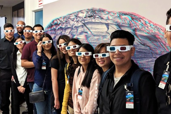 jpl trip students wear 3d glasses