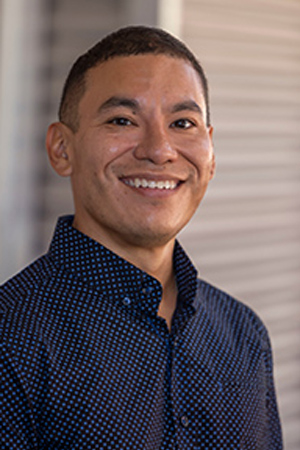 Dr. Daniel Garzon