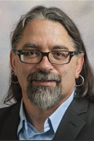 Dr. Enrique Ochoa