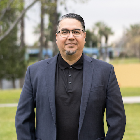 Henry Perez Headshot 