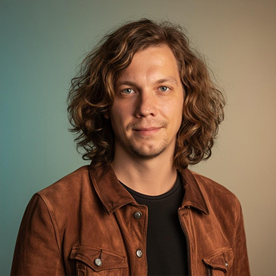 Konstantin Frolic headshot