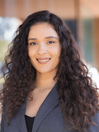 Lorraine Sturdevant Headshot