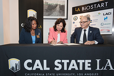 Banks, Solis and Covino sign MOU