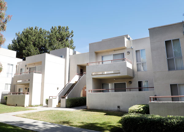 The outside of an apartment complex.