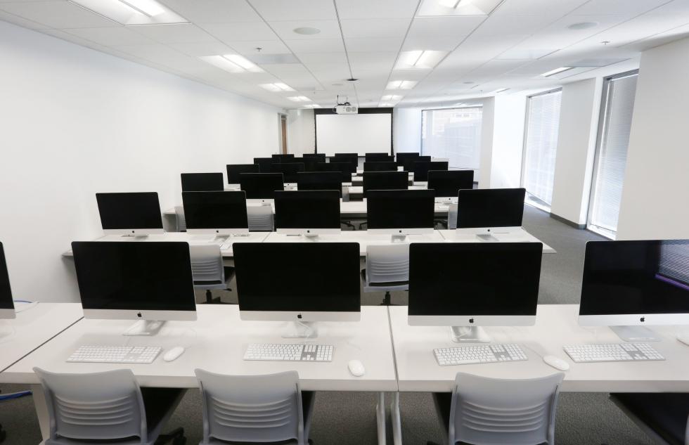 DTLA Campus Computer Lab with rows of Mac Computers