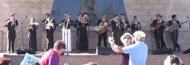 Águila de oro, Plaza del Mariachi, Los Angeles, Nov. 2015.