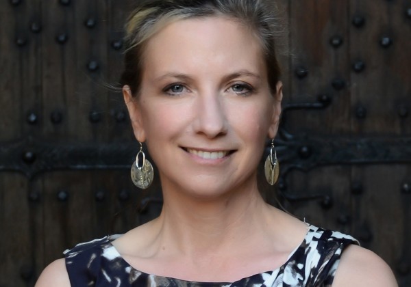 kathy cooke headshot