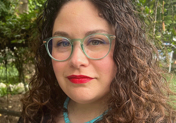Mercedes Chavez headshot