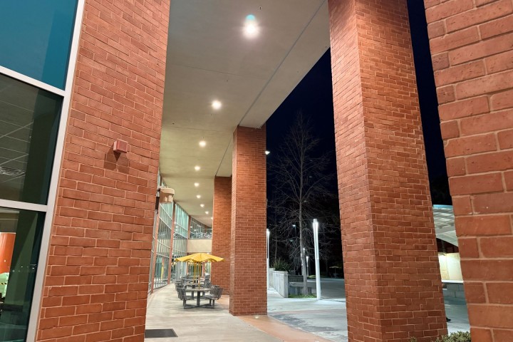USU/Sbarro @ Night (compressed) 