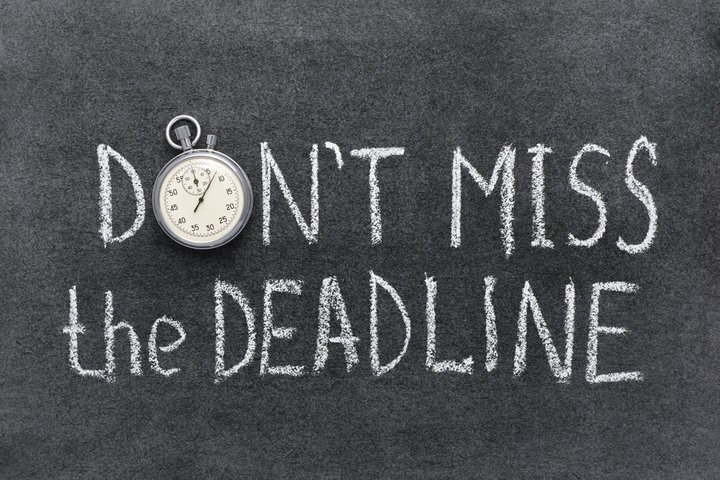 don't miss the deadline sign
