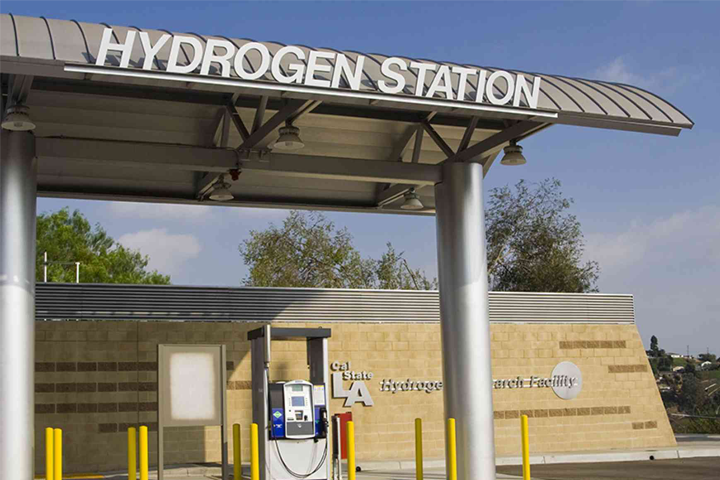 hydrogen station and pump