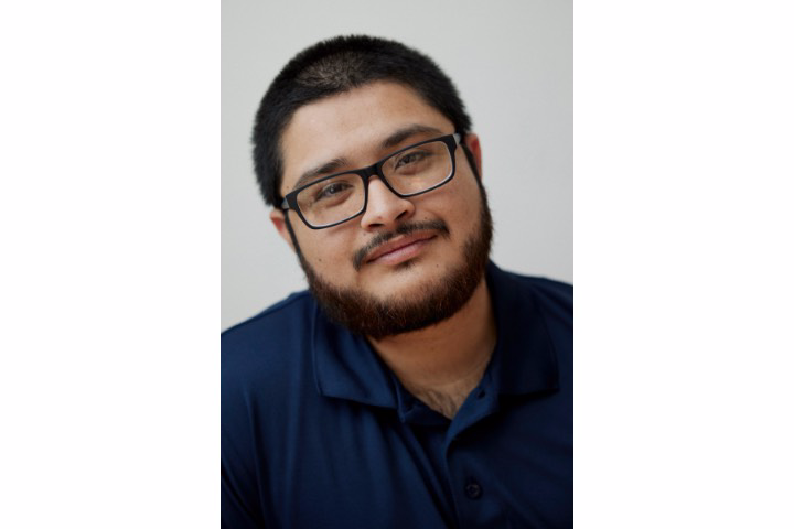 Headshot of actor Steven Gonzalez