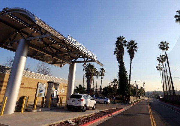 cal state la H2 station