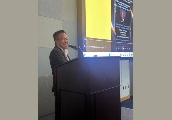 Social Work Professor Victor Manalo