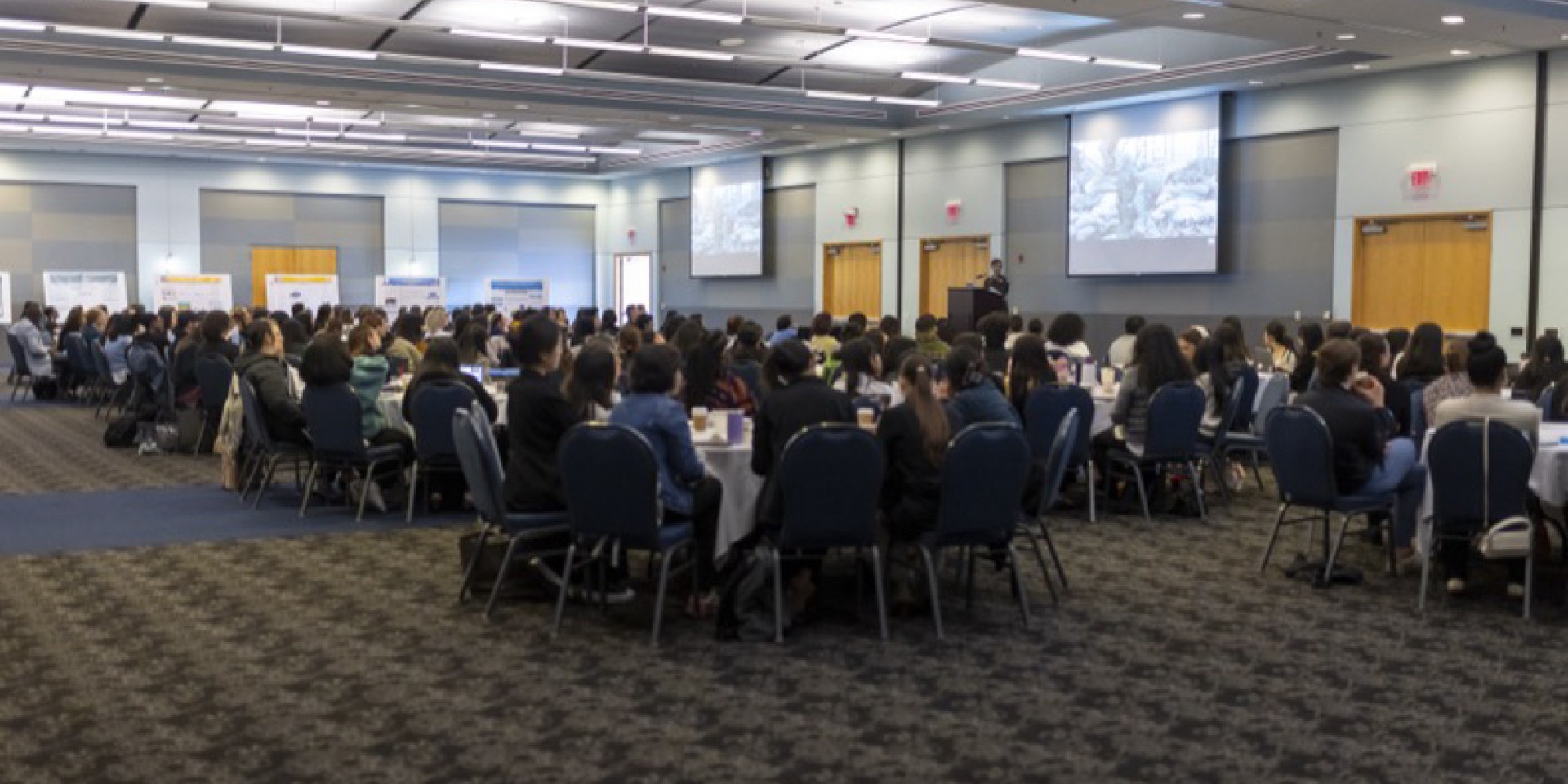 16th Annual Nursing Forum Crowd at Forum