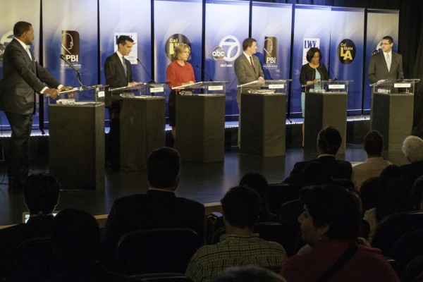 2013_02_19_LA-Mayoral-Primary-Debate_18-e1503510916534