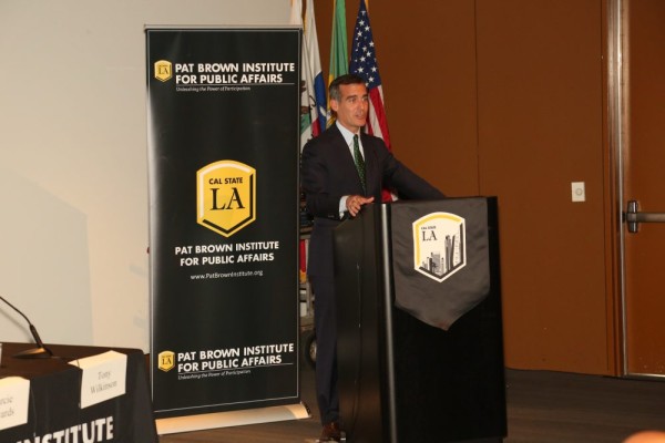 LADWP Speaker presenting