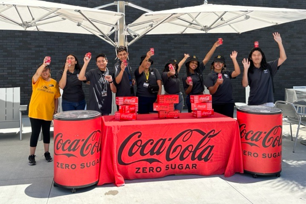 Cal State LA residents in Housing for Move-in day.